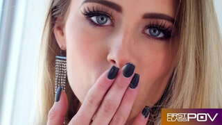 Lassi-Sbuħija Kyler Quinn eċċitati tiegħu Fl-ewwel PERSUNA