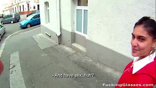 ���ඟුලේ වීදුරු - කම්මැලියි කෙල්ලේ Amala එක්ක නිදාගත්තා සඳහා මුදල්