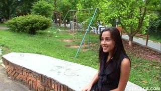 ���ីបានទទួលកក់ក្តៅខបន្ទាប់ពីការទទួល pussy របស់នាងនិងសត្វលាដេអូលំបាក