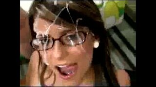 Dobre o Seu Cum: Cum Cuberto e Destruído Cumpilation