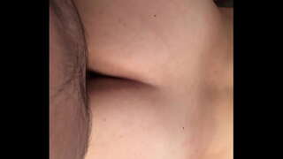 Vir asinum futuit uxor gementem