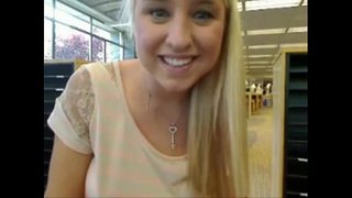 Tasha ຈາກ www.Mysluttycams.com ຝັນໃນຫໍສະຫມຸດມື້ວານ