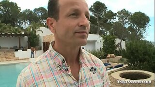 ���ዳዲስ ግምገማዎች ቅድሚያ በነበረችው ሁለት አውራ ዳሮዎች