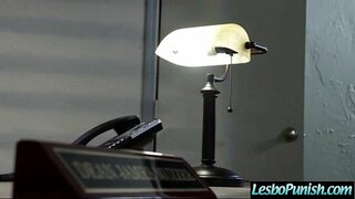 (ג ' נה תכשיטים) בנות לסביות זירת משחק קשה עם סקס דילדו הסרט-23