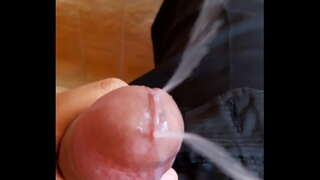 Gusto sa pagtan-aw sama sa usa ka termino?