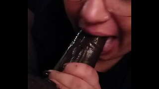 Nerdy Fiancée deepthroats