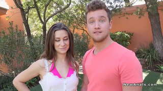 Parell anal maleït en el pati del darrere