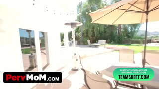 Mah x_x Mah Stepmom Jeung Creamed Nya Pussy