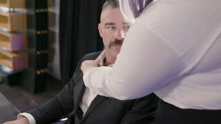 XXL Babe Dul Pussyfucked Ag A Crochadh Boss