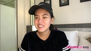 Tay kız kedi traş ve creampied alır