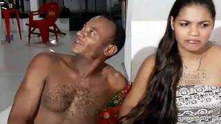 Aquí teniu un fragment de la pel·lícula on ha sexe pauleira sexe amb la doble penetració en el gos, un nigga i a un de nou d'una gran dick