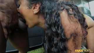 ���്യാജ ടാക്സി ഇന്ത്യൻ മറീന മായ BBC ആദ്യമായി പീന്നീട് ഒരു ടാക്സി