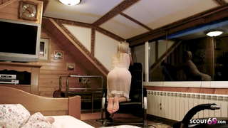 Блондинка порнозвезда Ясмин Руж приглашена һәм оплачена ничек шлюха өчен тирән БЖ